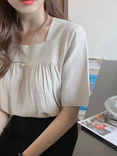 Blouses pour femmes 2024 Style Hong Kong col carré chemise en coton et lin avec un sens du Design qui est une niche légère cuite à manches courtes