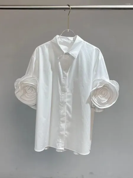 Blouses pour femmes 2024SS Femmes d'été Casual Haute Qualité Chemise à fleurs blanches Lady Chic Chemisier à manches courtes Tops Gdnz 1.15