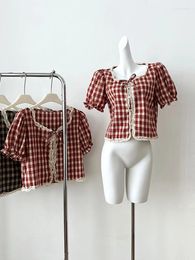 Blouses pour femmes American Vintage Top Plaid Lace Square Collar Casual Shirts Summer Tees Design Puff Sleeve Gyaru Gyaru Chiffon Harajuku
