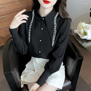 Blouses pour femmes Automne 2023 Style Perle Clouté Col Pointu Femmes Lanterne Manches Chemise Noir Blanc Unique Mode Top Dames Blusa