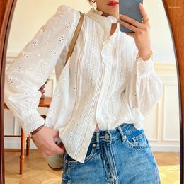 Blouses pour femmes Ayualin boho Coton décontracté broderie florale de chemise blanche lâche Bohême des chemises à manches longues vintage pour femmes