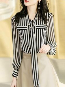 Blouses pour femmes rayures contrastées noires et blanches col noeud papillon chemise en mousseline de soie printemps coréen vêtements professionnels élégant décontracté
