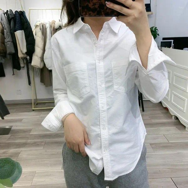 Blouses pour femmes Chemises en coton boutonnées pour femmes style décontracté poche avant blanc et hauts à simple boutonnage automne hiver 2024 design