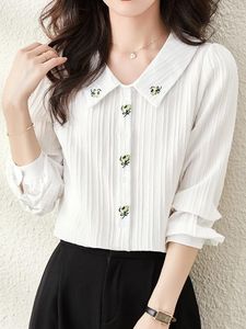 Blouses Femme Chic Brodé Floral OL Chemises Blanches Printemps Automne Manches Longues Chemisier Boutonné Femme Doux Élégant Hauts Coton