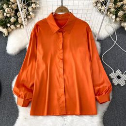 Damesblouses Chique overhemden voor dames Effen Lange mouw Knop Herfst Oversized blouse Koreaanse stijl Turn-down kraag Camisas Satijn Drop