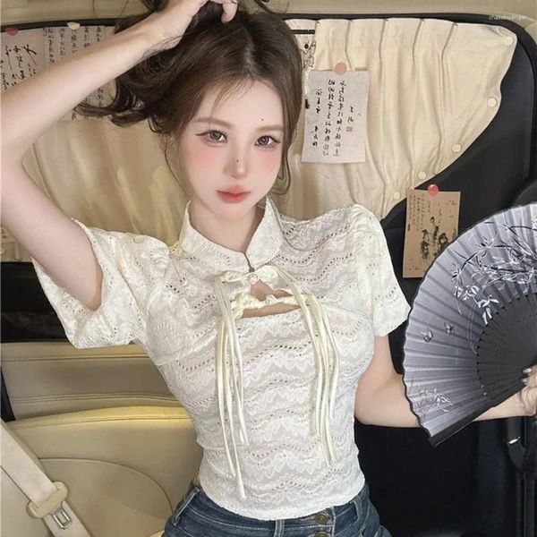 Blans de boucle chinoise Chinois Cheongsam Top Femmes Vintage Bubble Sleeve Lace Summer Stand Collar Ladies Elegant Hollow Shirts Tops
