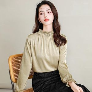 Blans des femmes Chinois Femmes Chic Slik Shirts Khaki Modèle discret Jacquard Tops Col à volant Conception de brouillards Basic