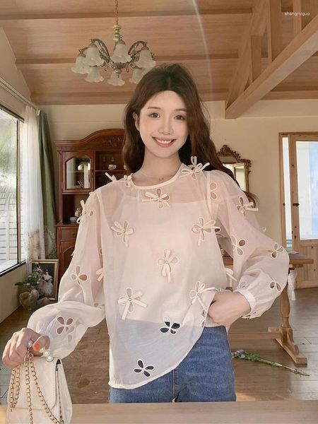 Blouses pour femmes tissus de tissus Femmes Elegant Bow Tie Blouse Suit Hollow Out Shirt with Camis Two Piece Set White Migne Sweet Tops Blusa LB118