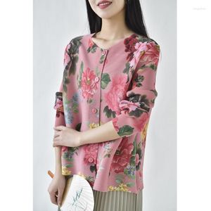 Blouses pour femmes manteau femmes petit vent parfumé lâche t-shirt femme 2023 printemps et automne pli fleur imprimé Cardigan décontracté polyvalent