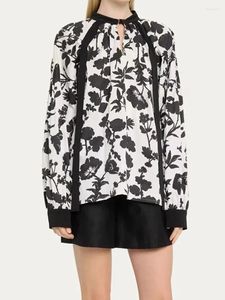 Damesblouses Contrasterende zwarte bloemenprintblouse Lente 2024 Shirt met staande kraag en lange mouwen Dames losse mode-pullovertop