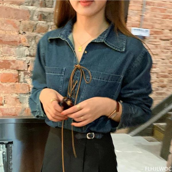 Blouses pour femmes Coton Denim Shirt Design Tempérament Femme Bureau Lady Blue Jeans CROSS CRISS CI AVEC TOPS RETRO Vintage Button