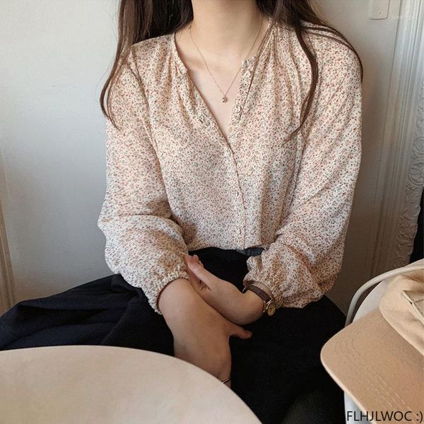 Chemisiers pour femmes mignon doux hauts 2023 été mode femmes à manches longues décontracté japon Style imprimé fleuri rétro Vintage bouton chemises