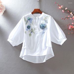 Women's Blouses borduurwerk blanke vrouwen shirts zomerontwerp 2023 v-neck halve mouwen elegante vrouwelijke outparden tops