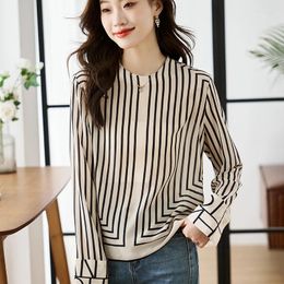 Damesblouses Mode Vrouw Blouse 2024 Herfst Zwart Wit Gestreepte Shirts En Elegante Jeugd OL Satijnen Vrouwelijke Kleding