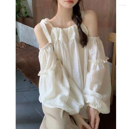 Women's Blouses Iyundo 2024 Spring Women Tops Blouse Koreaanse mode Niche Design Beaks Off Shoulder Lantern Sleeve loshirt