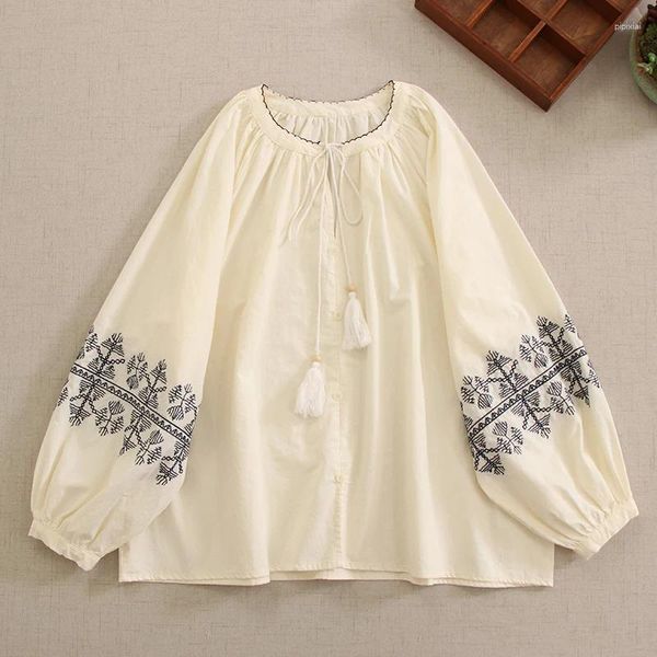 Blouses pour femmes Style japonais Mori Girl rétro broderie à manches longues Blouse ample col en v pull chemise femmes