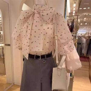 Blouses pour femmes Japonais Organza Fée Lanterne Manches Chemise Élégant Lâche Simple À Lacets Bow Design Blouse En Mousseline De Soie Top Femmes 2024 Printemps