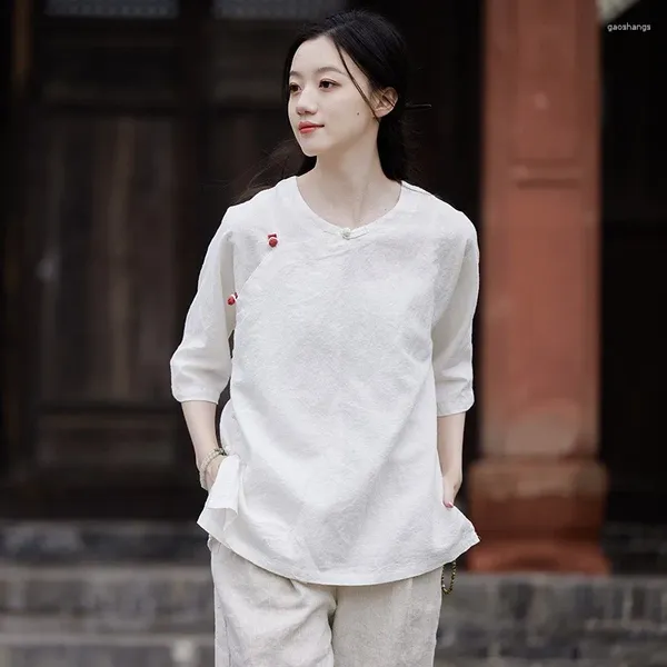 Blusas de mujer Johnature Mujeres Estilo chino Camisas de lino de algodón con cuello en V Siete Manga Blanco 2024 Otoño Vintage
