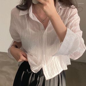 Damesblouses Koreaanse chique zomer Effen kleur polohals geplooid shirt met lange mouwen voor dames Eenvoudige losse korte zonnebrandcrème blouse-tops