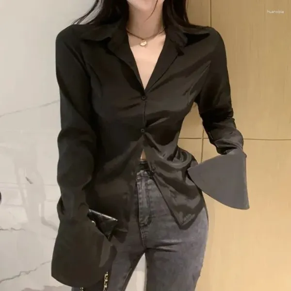 Blouses Femmes Mode coréenne Femmes élégantes Sexy Gyaru Bandage Chemises blanches Flare Manches longues Tops Femme Slim Office Wear Printemps