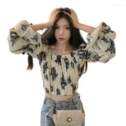 Damesblouses Koreaanse Mode Slash Neck Shirt Met Lange Mouwen Dames Plooien Sexy Cropped Tops 2023 Lente Zomer Casual Slank Basic Vrouw Blouse