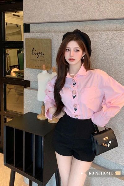 Blusas de mujer Estilo coreano Diseño de botones de flores rosas Camisa de moda femenina linda dulce Primavera Color sólido Top de manga larga suelto de moda