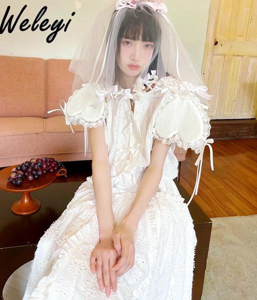 Blouses de femmes Lolita Blouse à manches d'amour en trois dimensions Femmes Sweet 2024 Printemps et été mignon fille Kawaii Lace White Shirt Mesdames