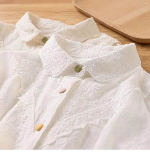 Blouses de femmes Morigirl Lace Broider Chemises et femmes automne printemps doux blanc beige longue coton à manches longues basique
