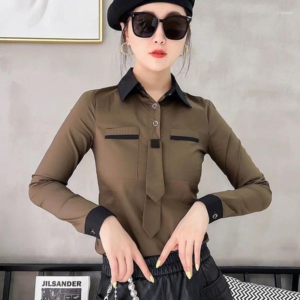 Blusas de mujeres Office Lady Camplie Camisas Mujeres Continuación del ejército verde con corbata de cuello blanco Blanco