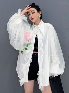 Blouses des femmes Qing MO 2024 Summer White Femmes Shirt Scred Screon Mouez Broidé