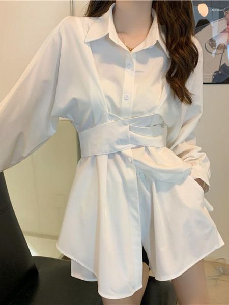 Chemisiers pour femmes QWEEK Bureau Dames Wrap Chemises Blanches Femmes Mode Coréenne Kpop Slim Ceinture Blouse Conception À Manches Longues Tops 2022 Automne