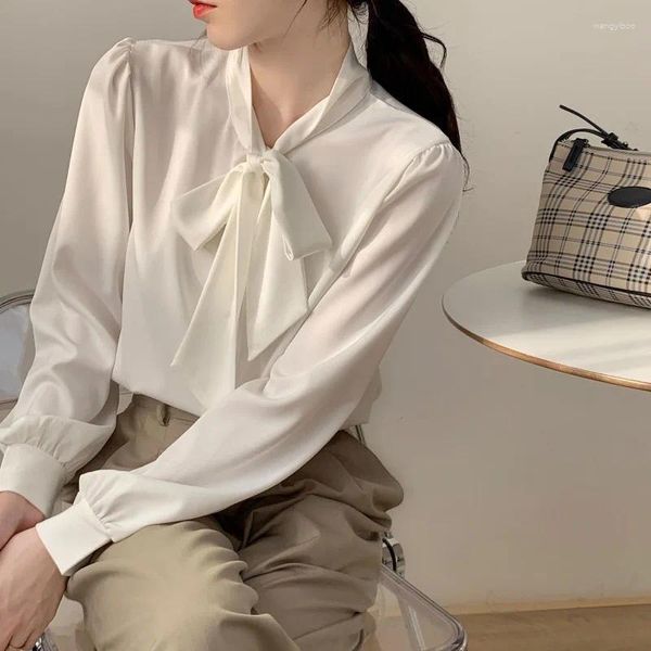 Blouses pour femmes QWEEK Chemise blanche Style coréen Élégant en mousseline de soie avec nœud Printemps Manches longues Top Femme Bureau Porter Lâche Mode