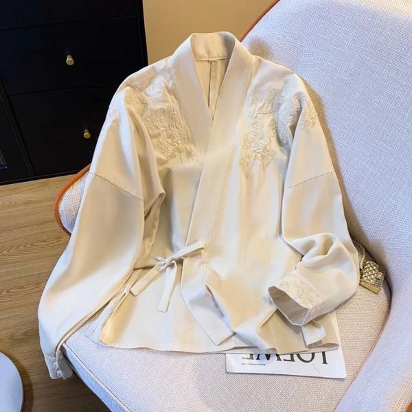 Blusas de mujer Camisa de estilo chino de satén Ropa de seda clásica bordada Tops sueltos con cuello en V para primavera/verano YCMYUNYAN