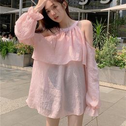 Blusas de mujer Sexy fuera del hombro blusa de gasa rosa mujer moda coreana cuello redondo sólido con volantes ahueca hacia fuera la camisa de manga elegante OL Pullover