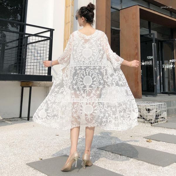 Blusas de mujer Sheer bordado encaje largo kimono cardigan mujeres verano vacaciones playa frente abierto encubrimiento coreano elegante señoras camisa blanca