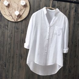 Blusas de mujer Camisas Camisa blanca de algodón 100% Primavera / Verano Camisa simple Camisa de mujer de manga larga con cuello en V Top casual Bolsillo sólido Y269 230406