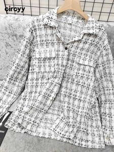 Women's Blouses Shirts Circyy Tweed chemisier à carreaux femmes chemises 2024 printemps nouveau col rabattu à manches longues manteaux coréen décontracté chemise boutonnée ample YQ231214