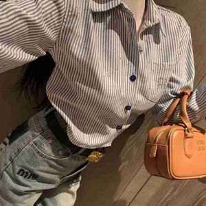 Women's Blouses Shirts Designer 24SS NIEUW MIU FULL Sky Star Hot Diamond Blue Stripe Gentle Ladies lange mouwen kort shirt geborduurde B6LRRRR