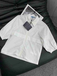 Chemisiers pour femmes Chemises designer Chemise raglan à fermeture à glissière décontractée sportive et confortable protection solaire à la mode tempérament minimaliste chemise blanche