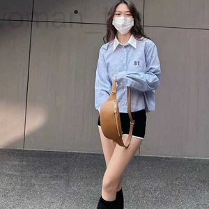 Women's Blouses Shirts Designer High Edition Miu Family Shirt 24 Spring Letter Borduurde Rapel Slim Loose Long Sleved E2W8