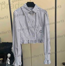 Blouses Shirts Dames Designer Luxe dames tops klassiek merk borduurwerk blouse mode rapel lapel korte shirt dames kleding 0912 kfuj