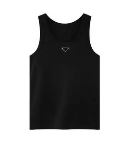 Blouses pour femmes Chemises Designer Femmes Débardeurs T-shirts D'été Femmes Tops T-shirts Crop Top Broderie Sexy Hors Épaule Noir Casual 24031817