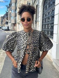 Chemises de chemisiers pour femmes Elegant Leopard Imprimé en dentelle Femmes Fluffy Sleents Crows Hollow Owck Womens Top 2024 Summer Fashionable Commuting Shirtl2405