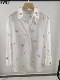 Damesblouses Overhemden EWQ Kristal Kralen Decoratie Wit Overhemd Voor Dames Negenkwart mouw Los Temperament Blusas Lente 2023 Herfst 16U4164 231023