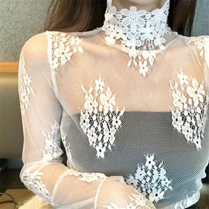 Chemisiers pour femmes Chemises Gowyimmes Automne Sweety Girl Floral Lace Shirt Sexy Women Hollow Out Mesh Blouse Lady Long Sleeve Blusas Basic Tops