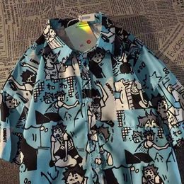 Blusas para mujer Camisas Japan Comics Boy Graffiti Anime Camisas para hombres Funny Beach Hawaii Camisa con botones Suelta Grande 2XL Camisetas de verano Harajuku Ocio YQ240120