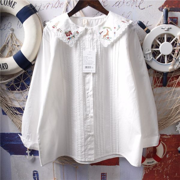 Chemises de chemisiers pour femmes Style Japon Mori Girl Blouse Literary brodé Peter Pan Collar Loose Coton White Shirt Femme 230309
