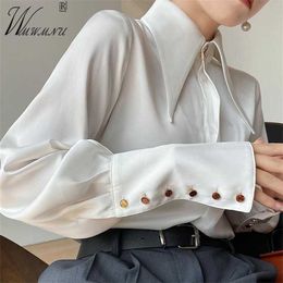 Blouzen voor dames shirts luxe ontwerp dunne blouses satijnen shirts puntige kraag dames witte blouse mode 2023 lente tops lange mouw blusas mujer p230427