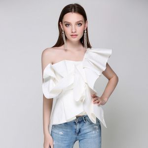 Blouses Shirts -kwaliteit van vrouwen Est High Designer Top's One Shoulder Asymmetrical Ruffle Shirt 230517