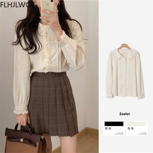 Blouses -shirts voor dames Spring Button Tops en Blouses Basic Women Preppy Style Sweet Girl Vintage Peter Pan Collar One Chest Shirt 230406